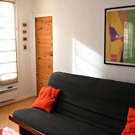 Appartamento Faubourg Saint Martin3 Parigi